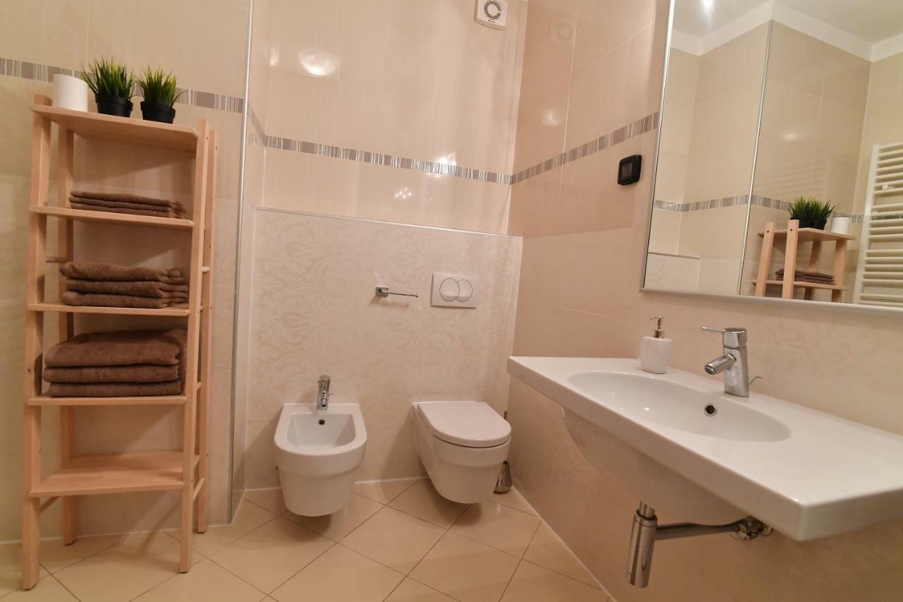 City Penthouse Vita Pula Bagian luar foto