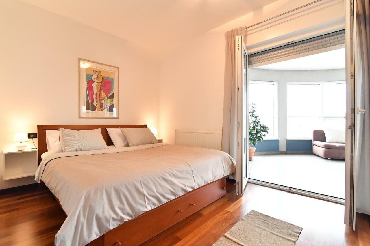 City Penthouse Vita Pula Bagian luar foto