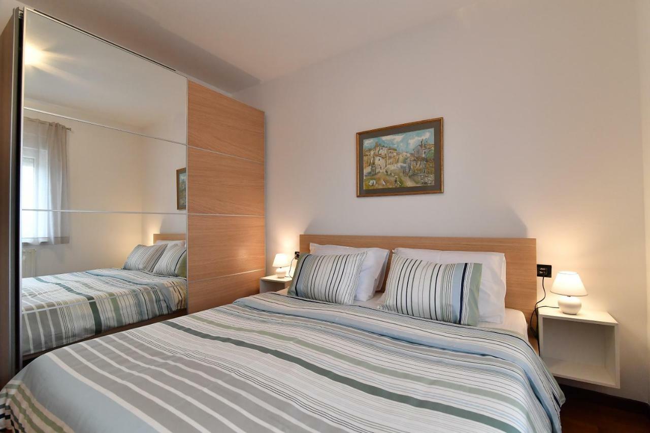 City Penthouse Vita Pula Bagian luar foto