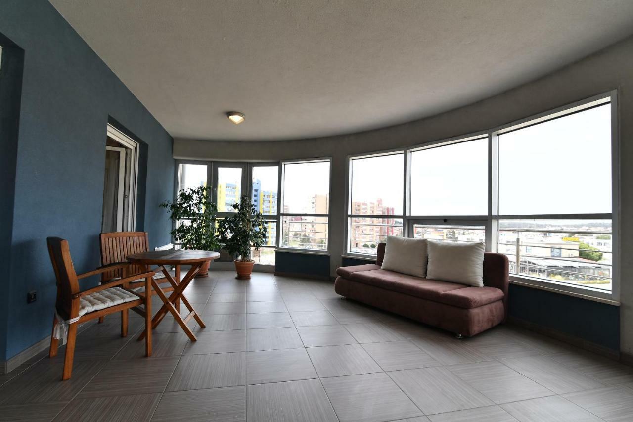 City Penthouse Vita Pula Bagian luar foto