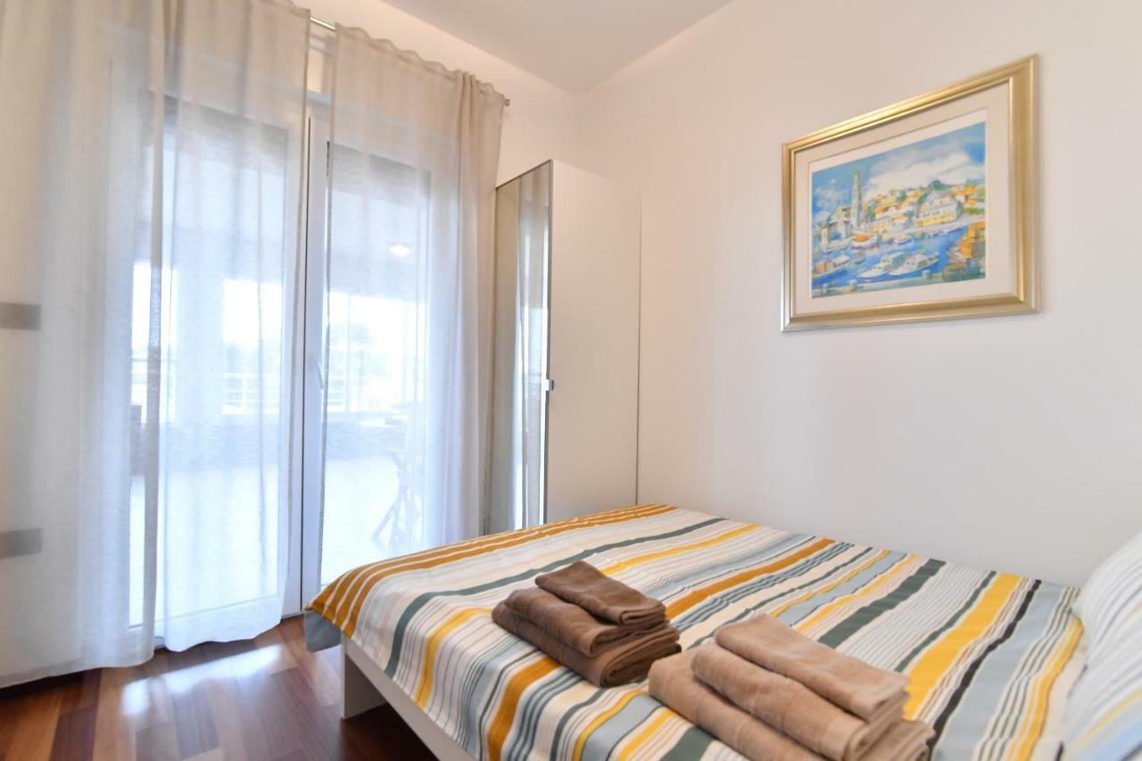 City Penthouse Vita Pula Bagian luar foto
