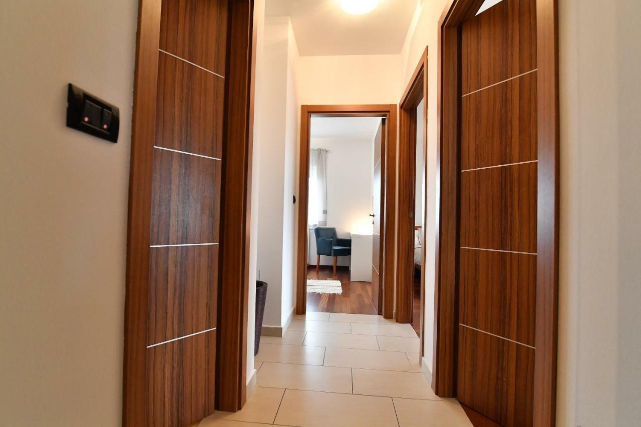 City Penthouse Vita Pula Bagian luar foto